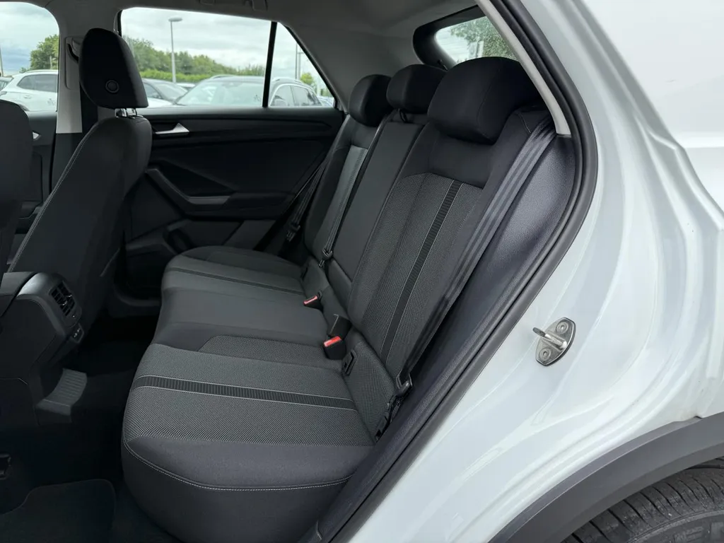 Achat Volkswagen T-Roc occasion autour du Havre : SUV diesel automatique 150 ch disponible chez Caudebec Automobiles La Frénaye