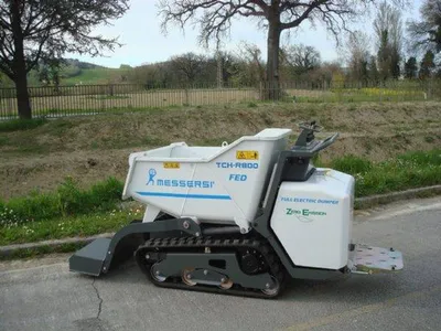Louer un mini dumper électrique à chenilles vers Lyon