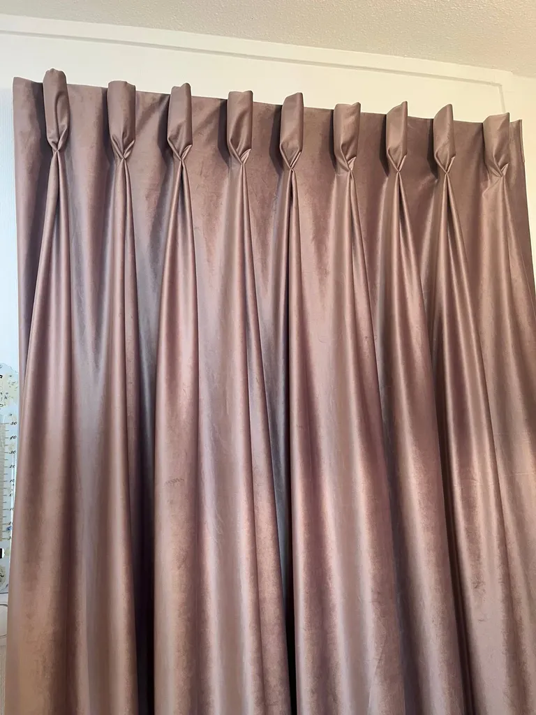 Installation d'un rideau de porte d'entrée sur mesure à Villeurbanne