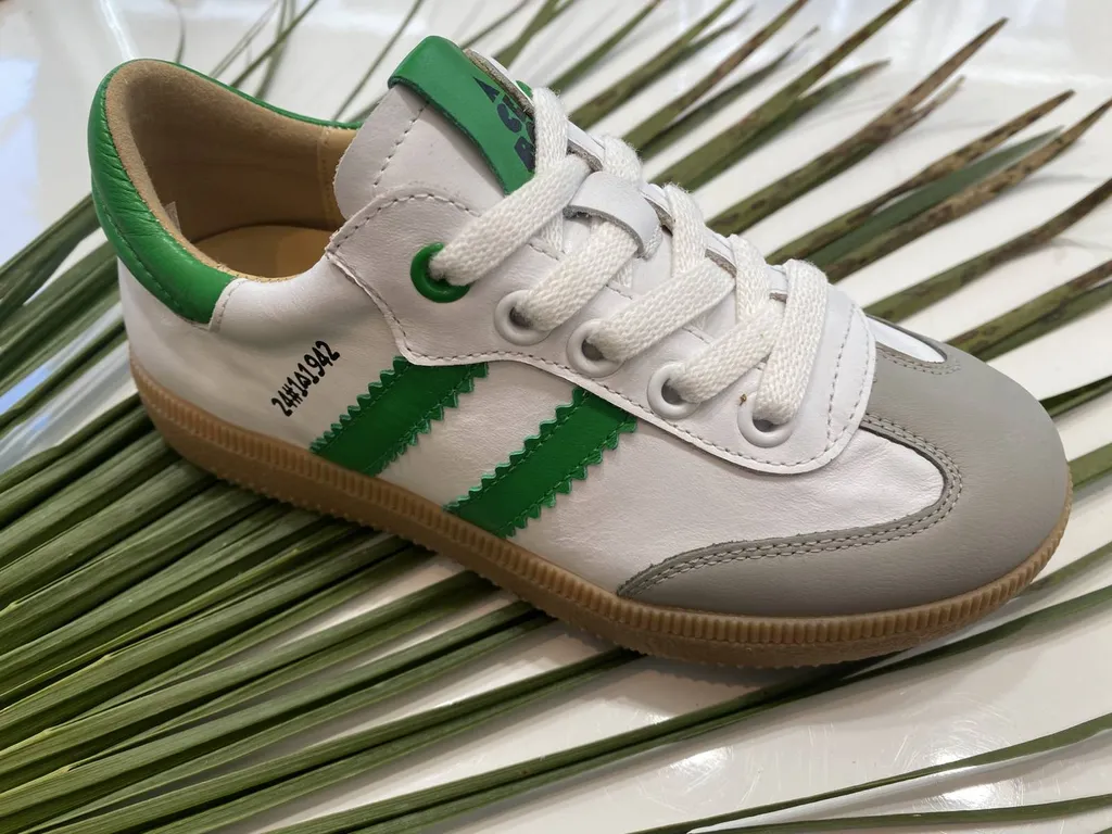 chaussure garçons en cuir près de Blanquefort