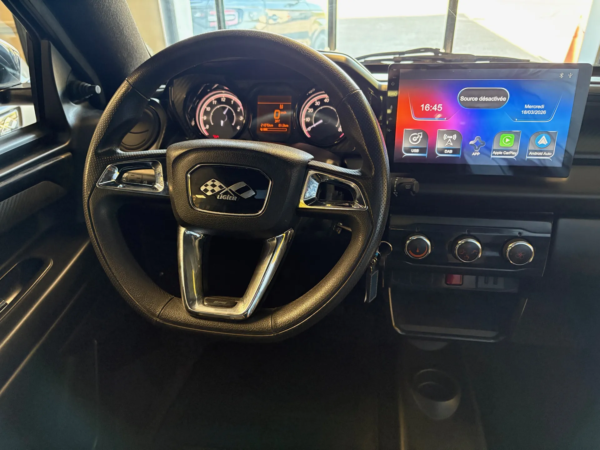 voiture sans permis Ligier JS50 Sport Pack à salon de provence