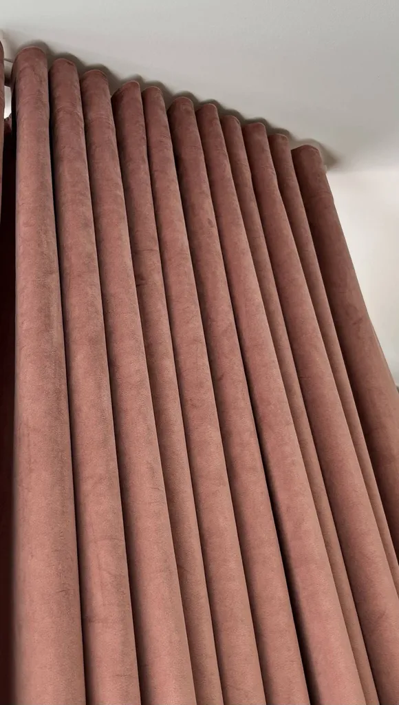 Confection de rideaux thermiques velours  à Megève