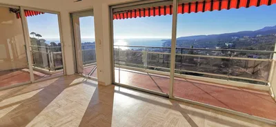 Appartement T2 Cassis  ouvrant sur terrasse vue mer dans résidence de standing avec piscine