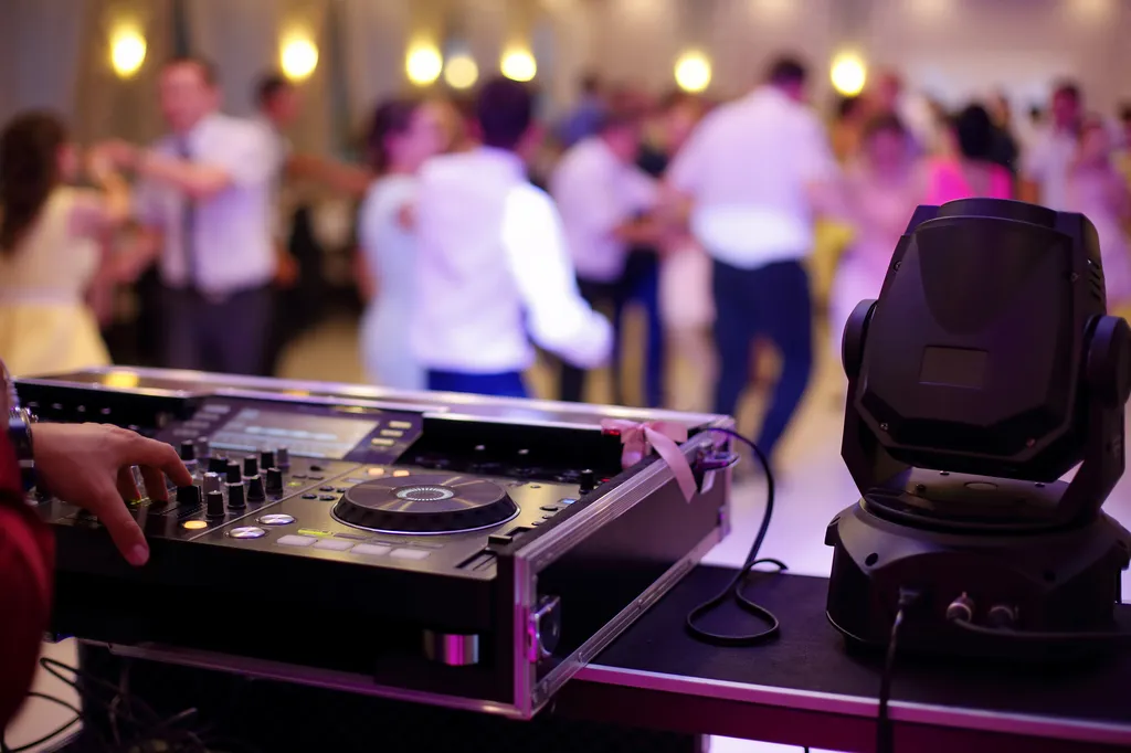 Comment bien choisir une sonorisation pour une soirée, un mariage, un concert ou un événement professionnel