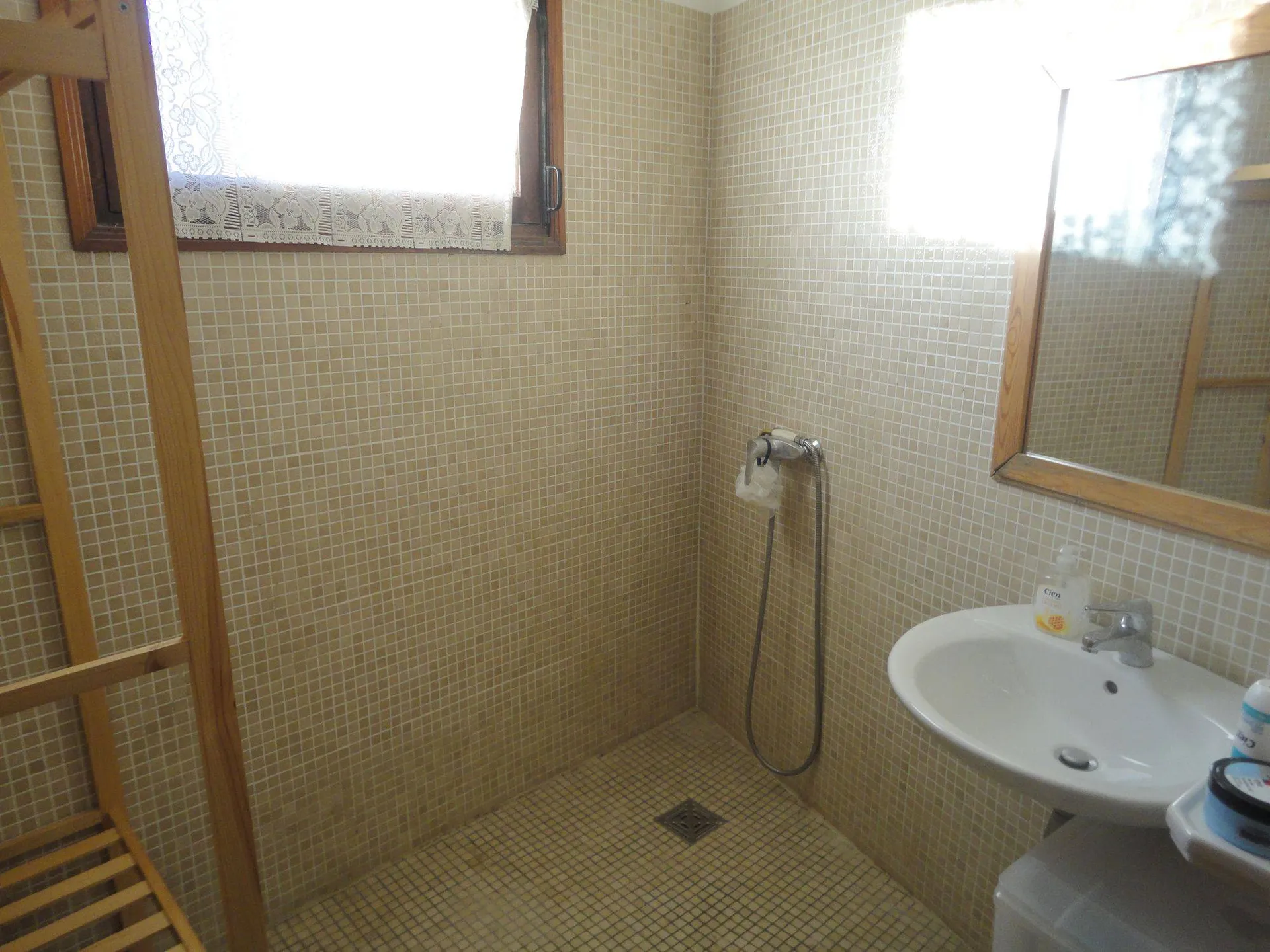 Vente petite maison Roquefort la Bédoule village, avec terrasse, garage et buanderie