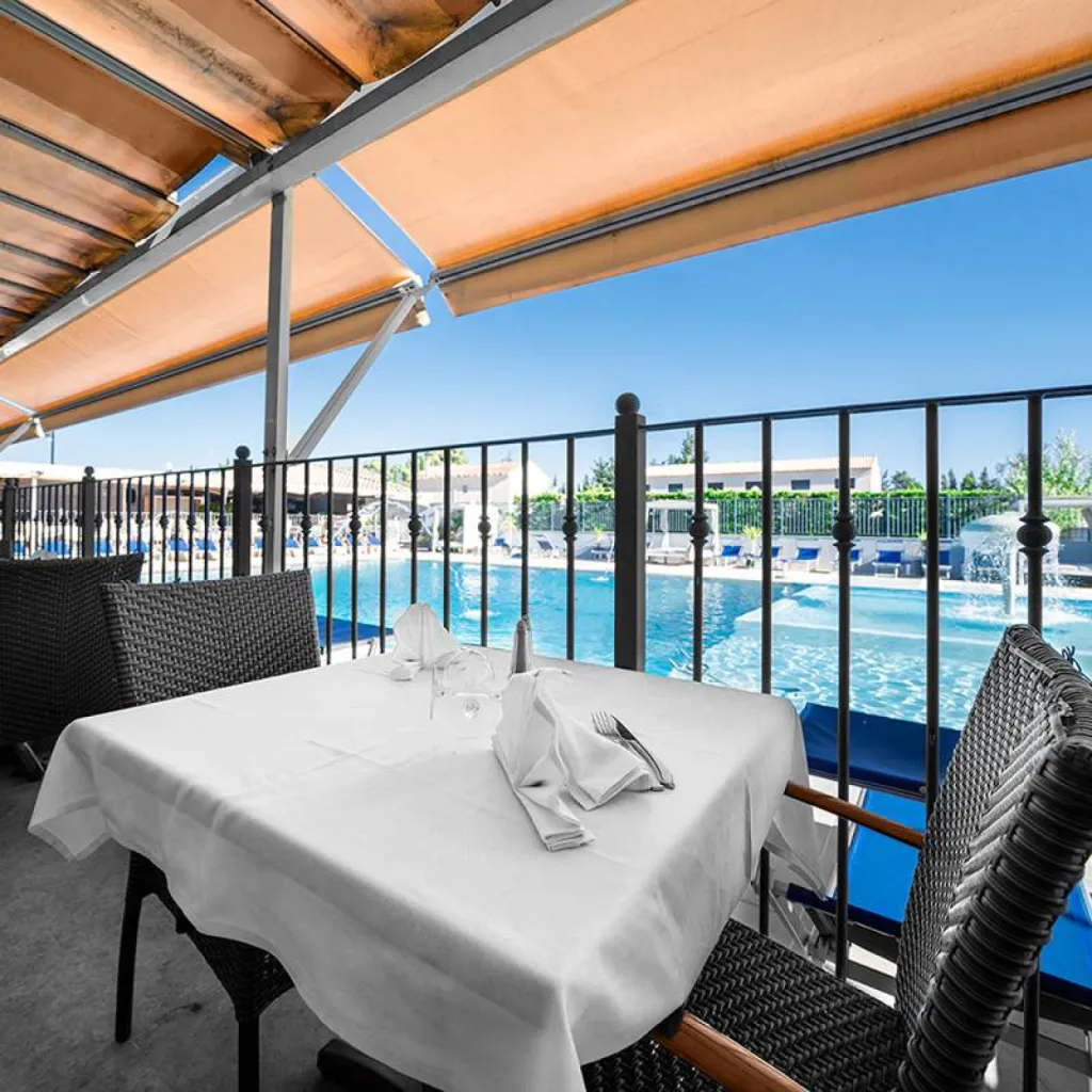 Le restaurant pizzeria Chez Vito à Pernes-les-Fontaines, dans le Vaucluse