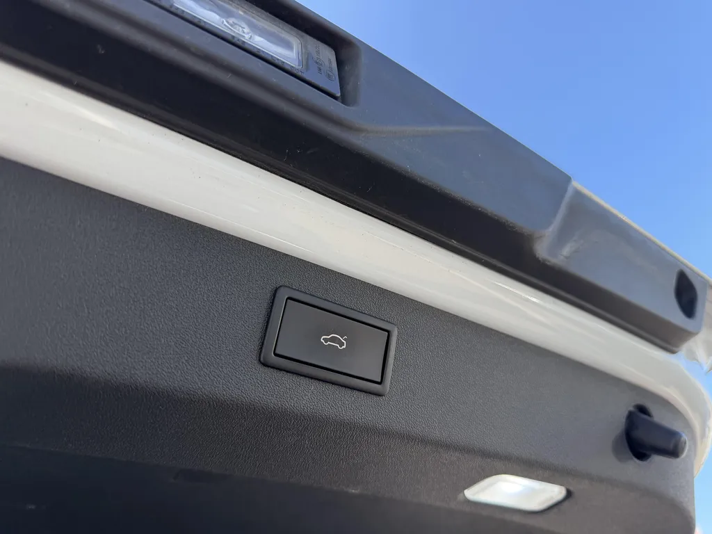 Vente Skoda Enyaq Coupé iV RS occasion 299 ch 4x4 électrique disponible chez votre concessionnaire auto proche le Havre