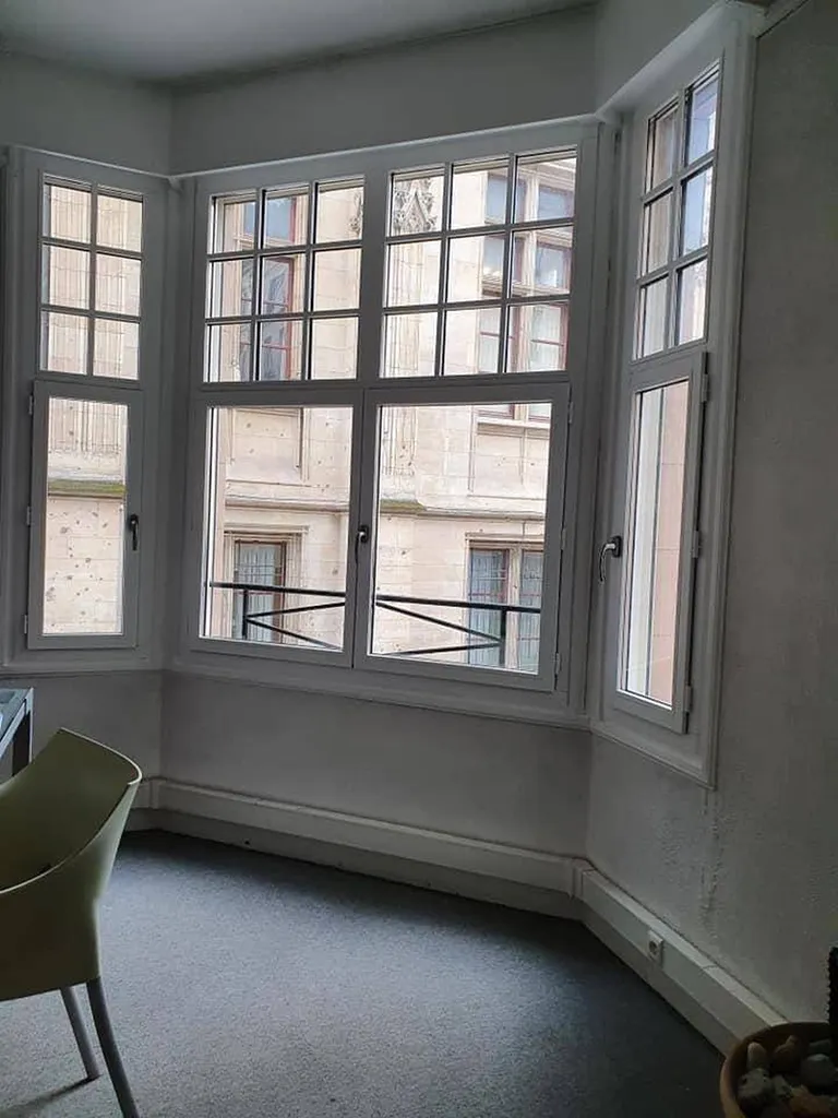 Tarif pour peinture de menuiseries extérieures bois neuves à ROUEN