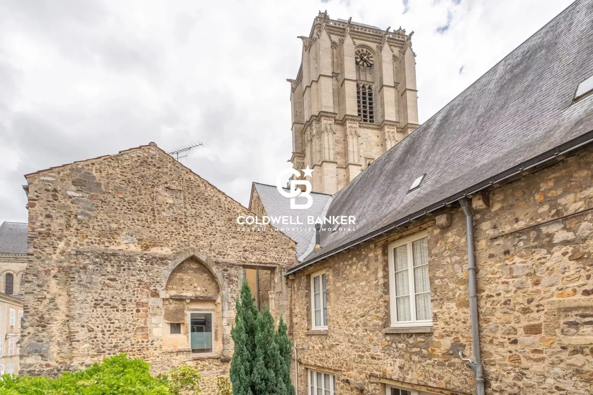 Acheter une très belle demeure dans la cité médéviale du Mans, en Sarthe