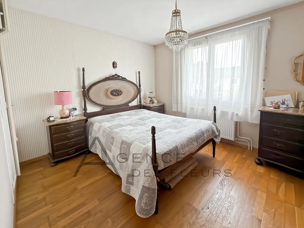 À vendre maison d'environ 70 m² sur un terrain de 645 m² située à OISSEL 76350