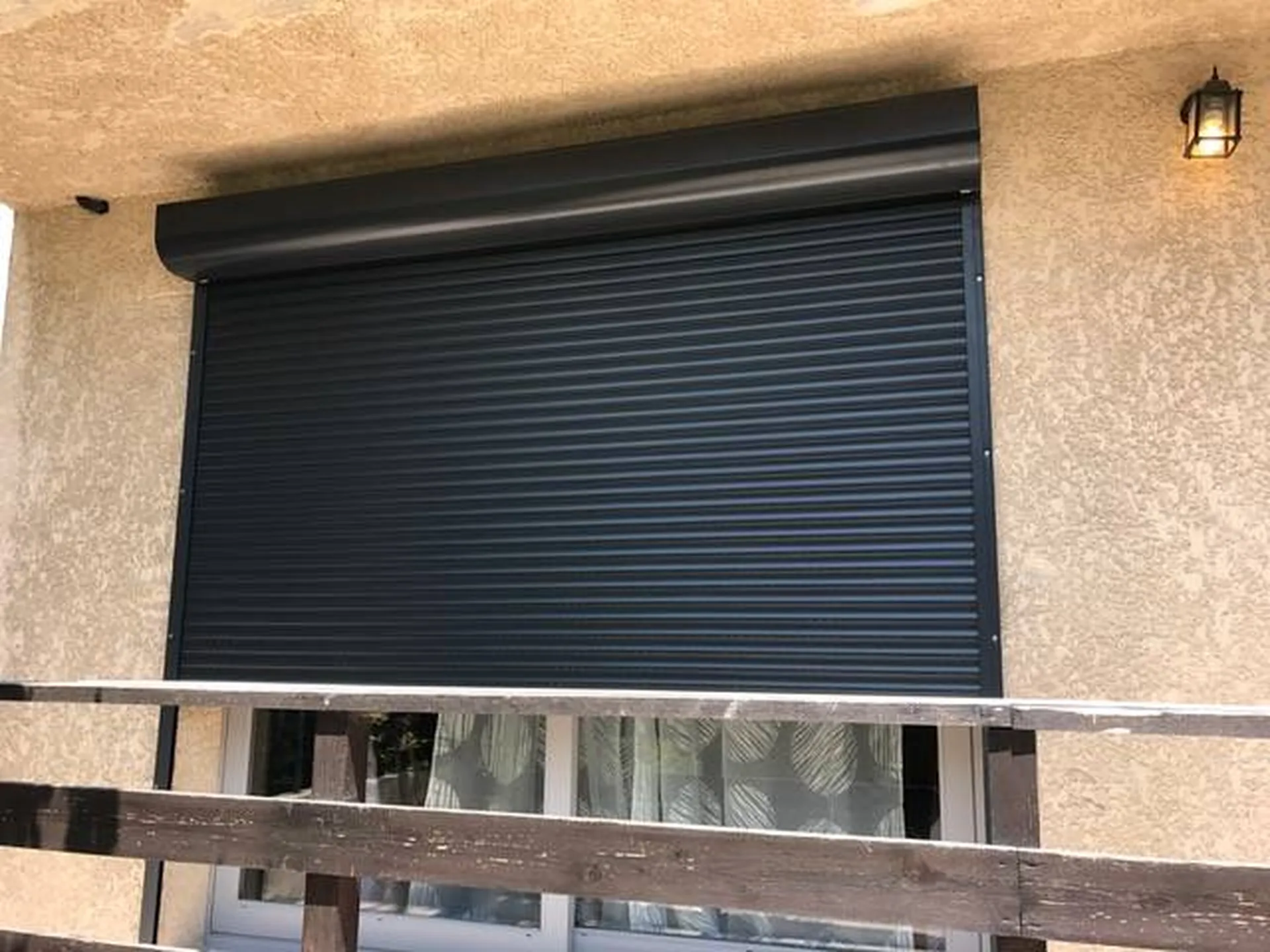 Volet roulant en ALU gris anthracite à BOUC BEL AIR