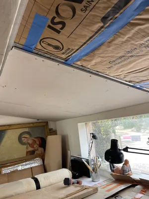 Isolation d un plafond par laine de verre et placo à Aix en Provence 