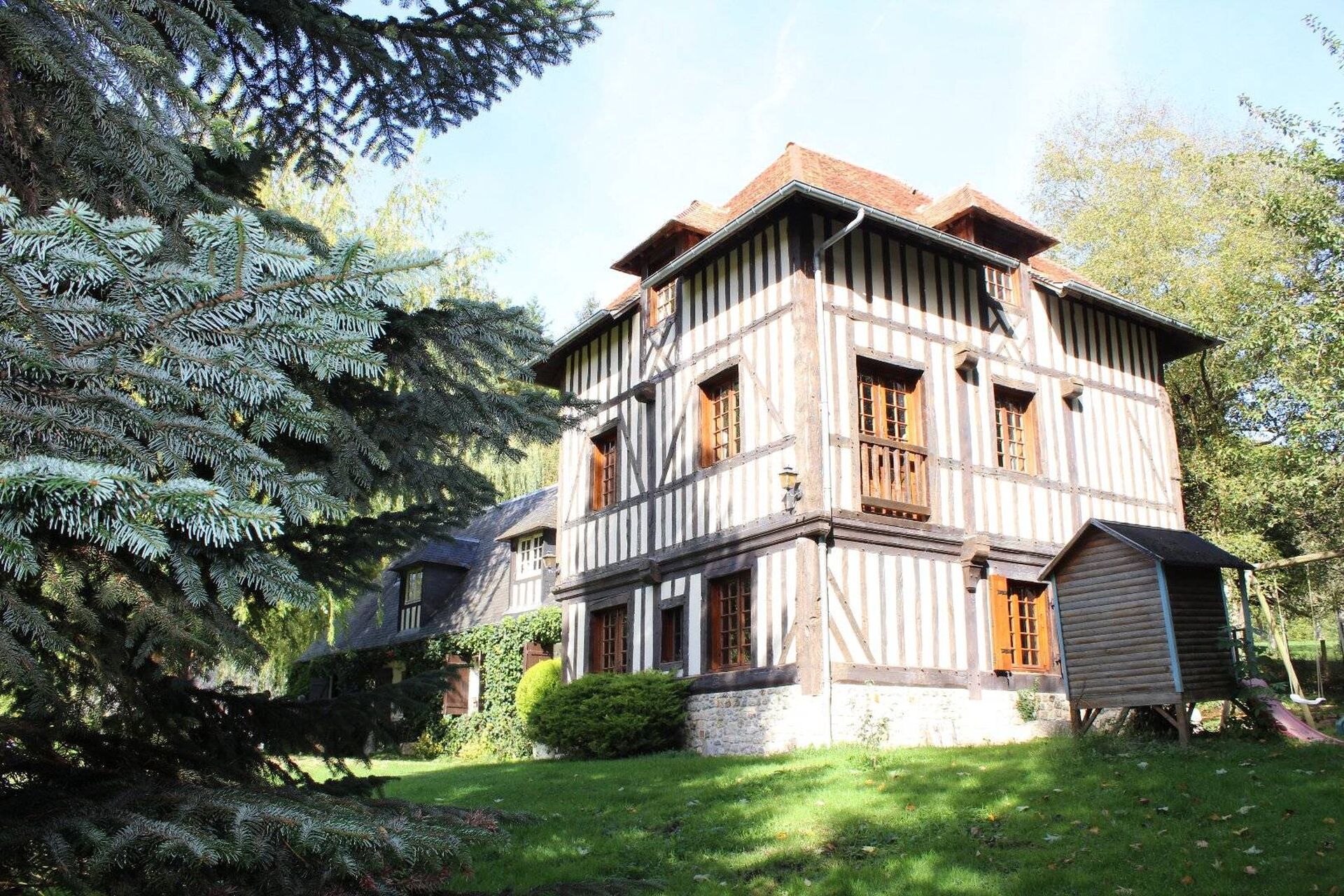 A vendre authentique manoir normand et sa dépendance en Normandie 14