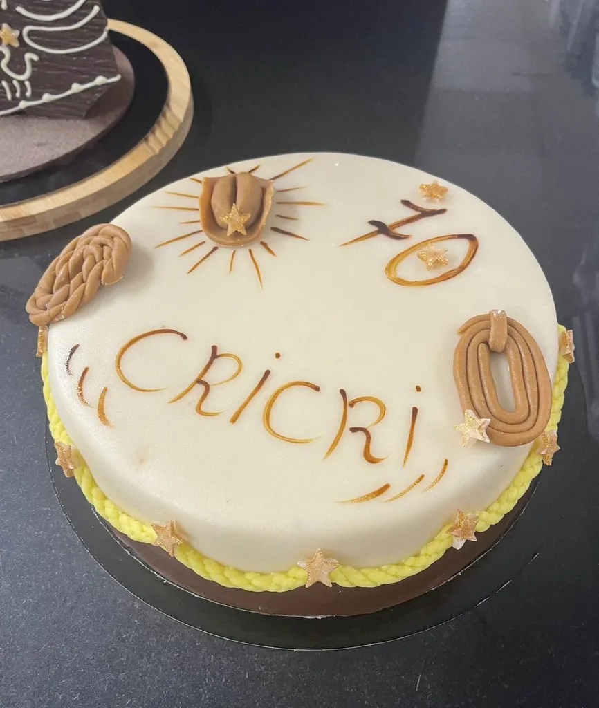 Création d'un gâteau sur mesure sur le thème cow-boy pour un événement inoubliable