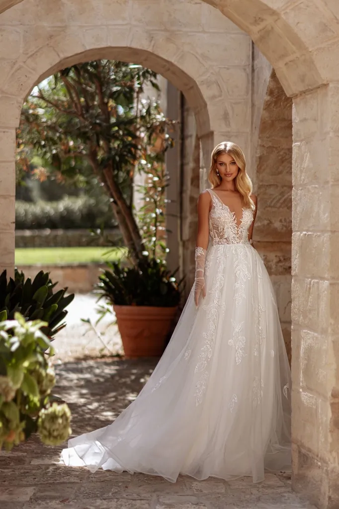 Robe de mariée bohème trapèze à Marseille