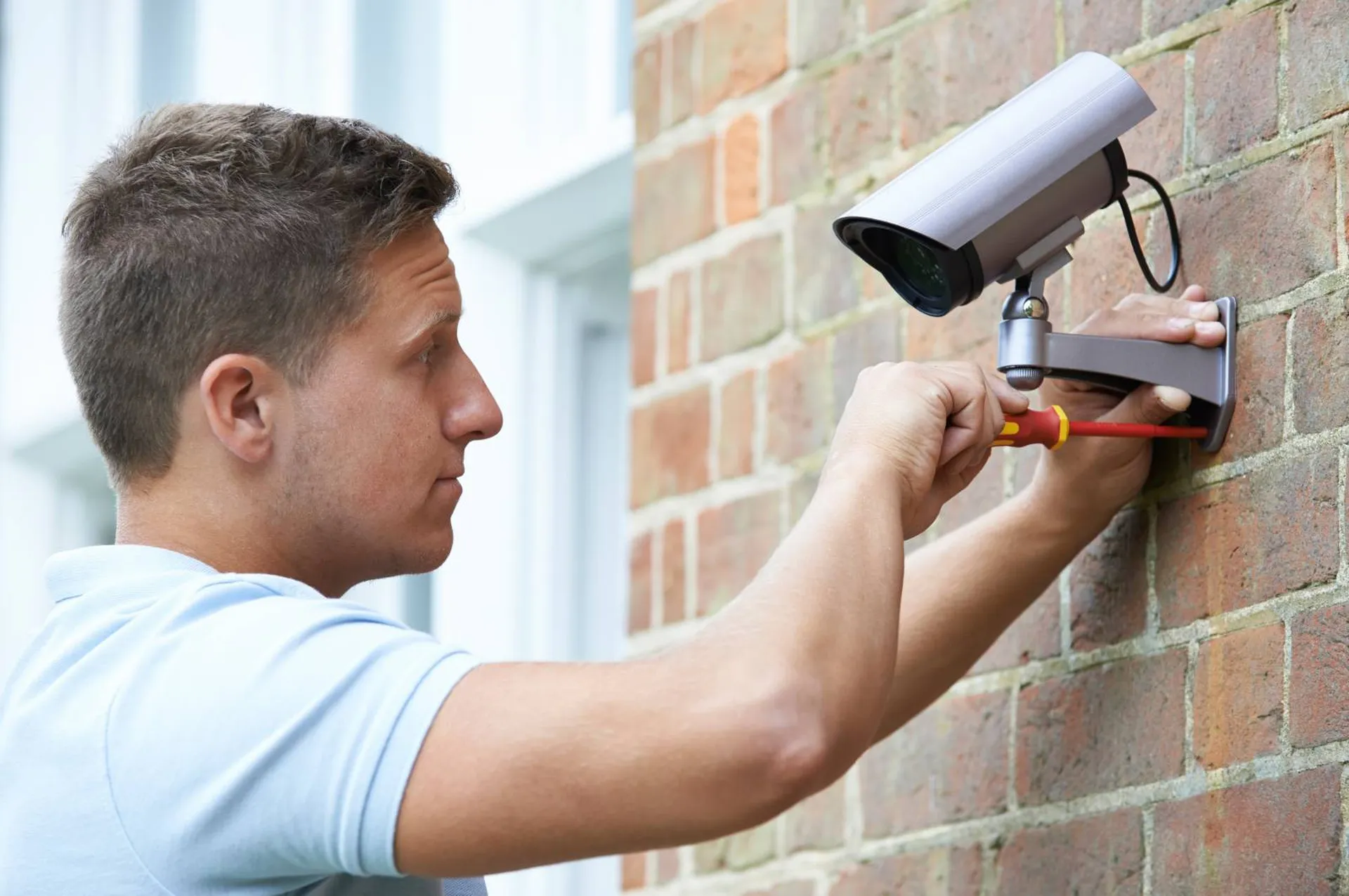 Offre d'emploi : recrutement d'un Electrotechnicien / Electromécanicien par Bordeaux Sécurité Alarmes
