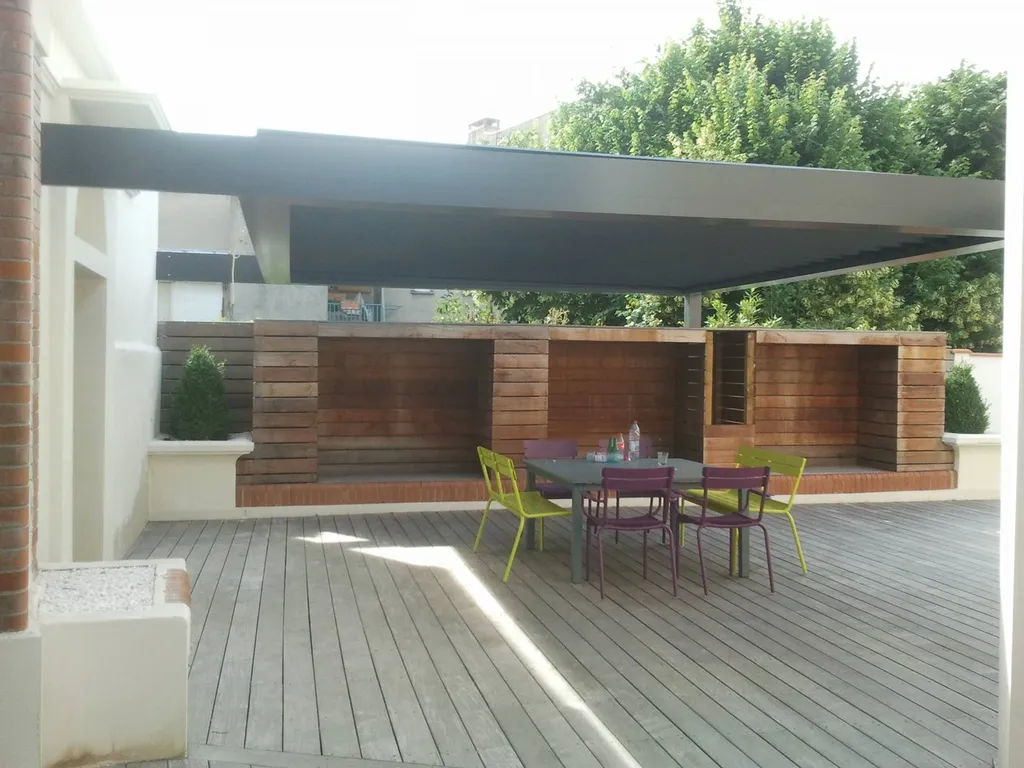 Pergola bioclimatique sur mesure a Six Fours les plages 