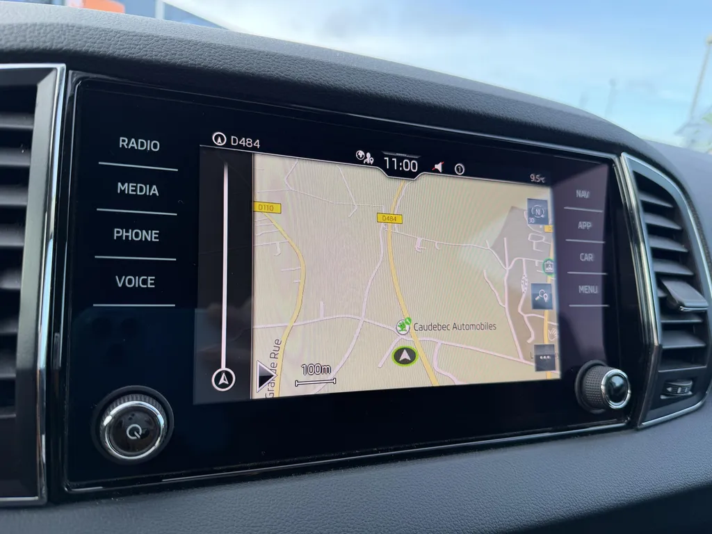 Skoda Karoq d’occasion Diesel automatique proche Rouen – SUV fiable et équipé chez Caudebec Automobiles