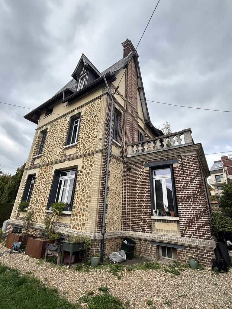 Habitez une maison de maître à Jouvenet