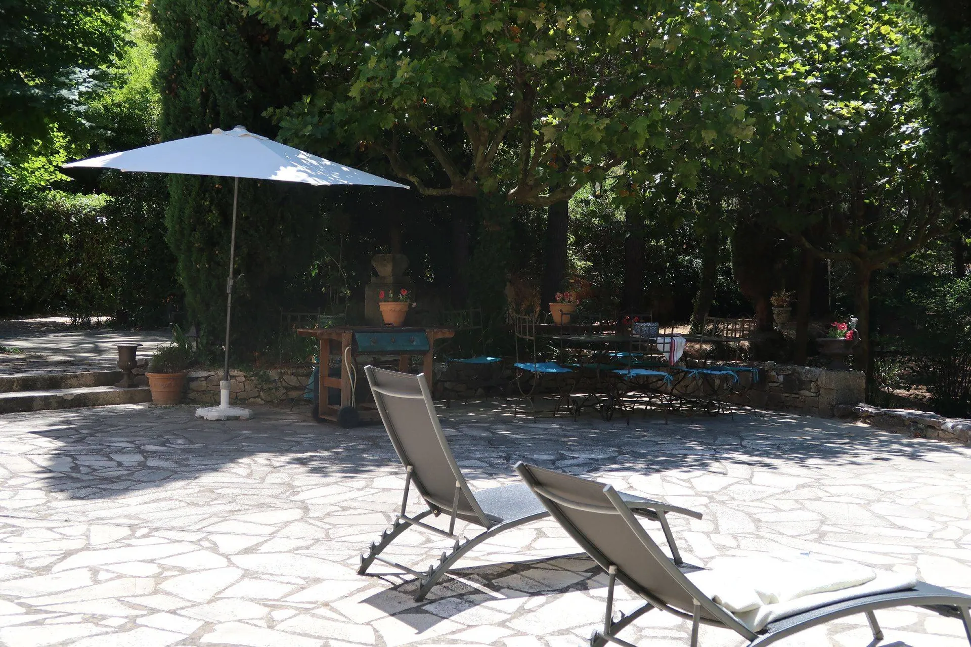 Vente maison Cassis dans domaine privé avec piscine et dépendances 