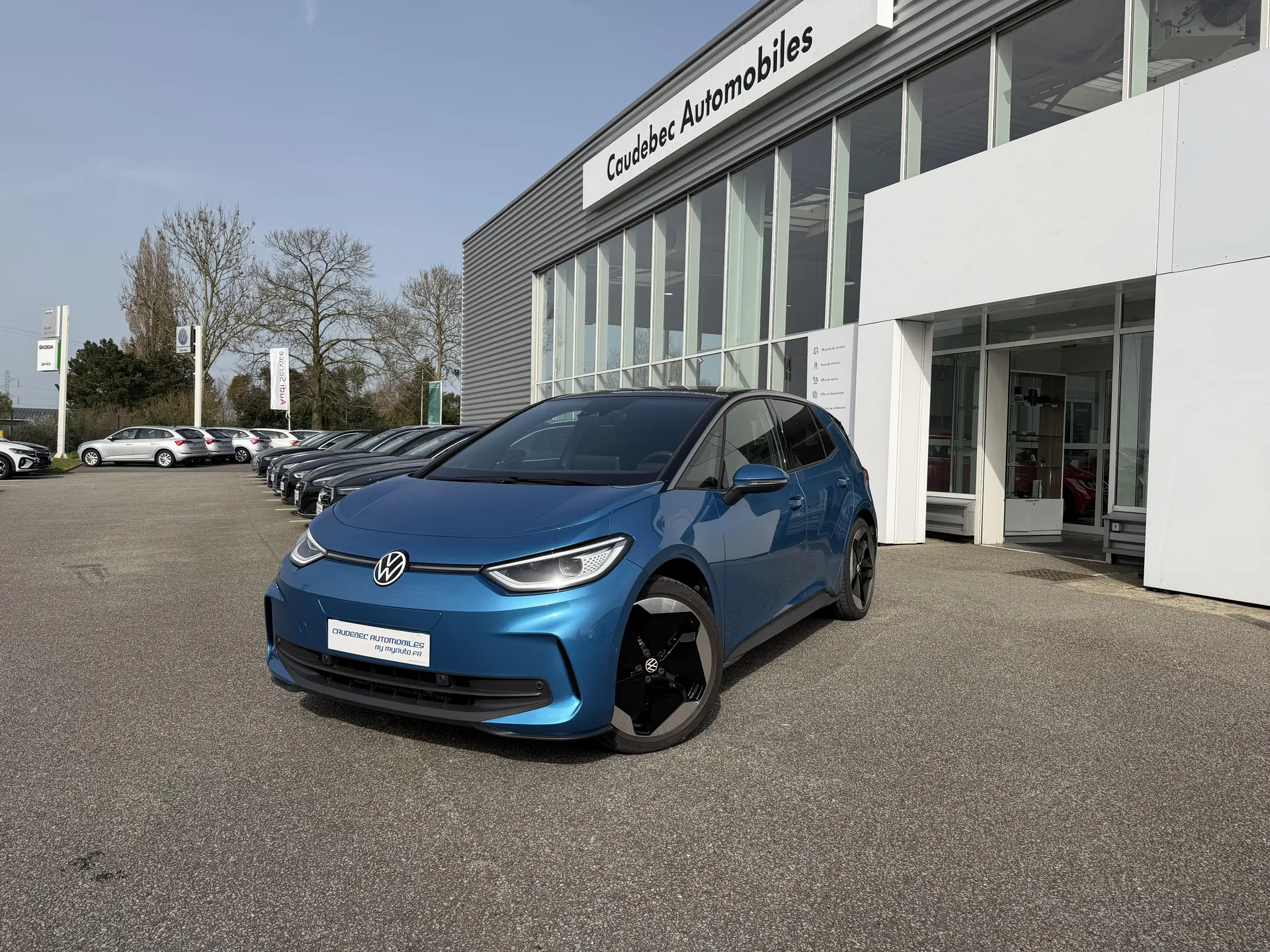 Volkswagen ID.3 d'occasion à vendre près de Le Havre : découvrez cette berline électrique disponible chez Caudebec Automobiles