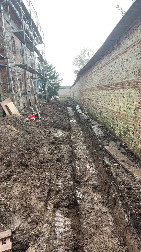 Terrassement secteur Goderville : réalisation d'un tout à l'égout et évacuations pluviales de 170 m² linéaire diamètre 160