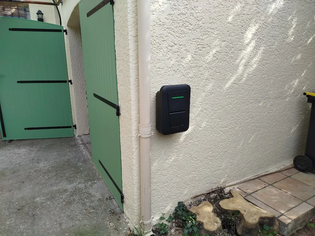Borne de recharge HAGER Witty à Montpellier et ses alentours par infiny elec