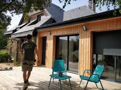 Construction d’une extension en bois sur-mesure pour agrandissement naturel et élégant à Bédarieux