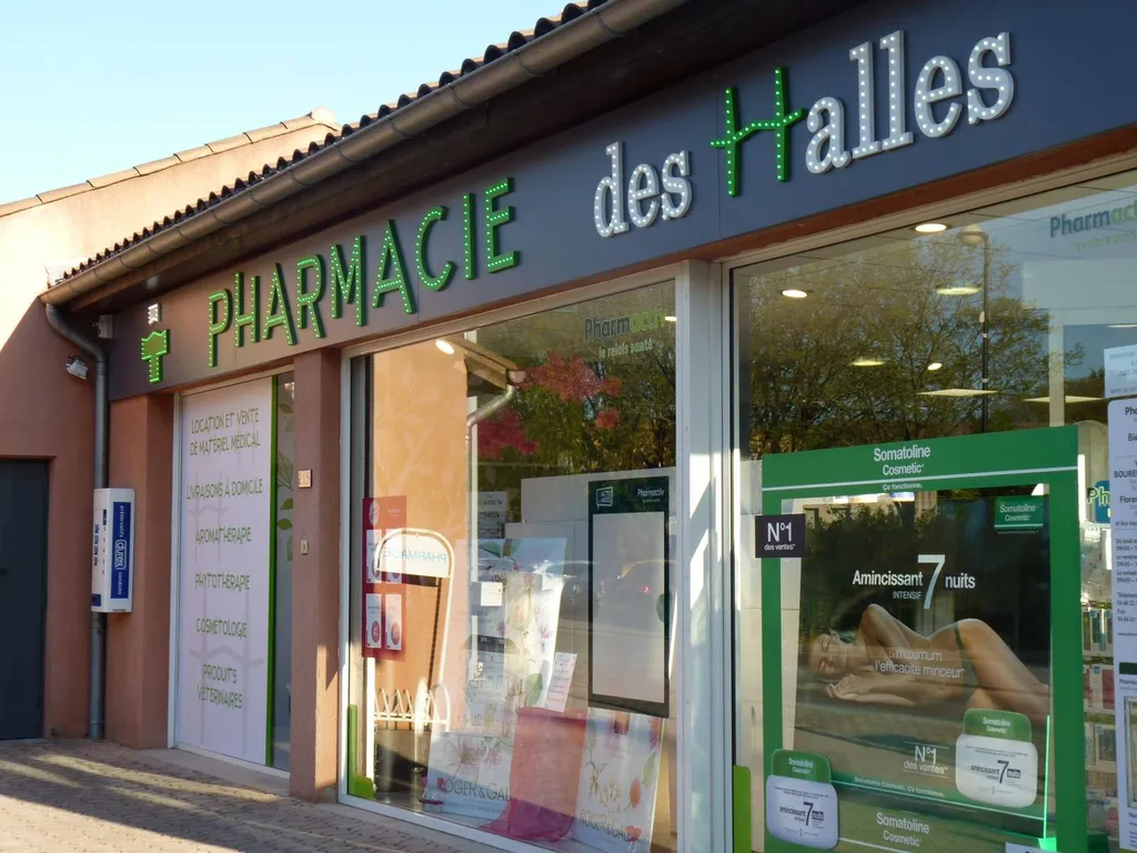 Enseigne lumineuse pour pharmacie dans le Gard