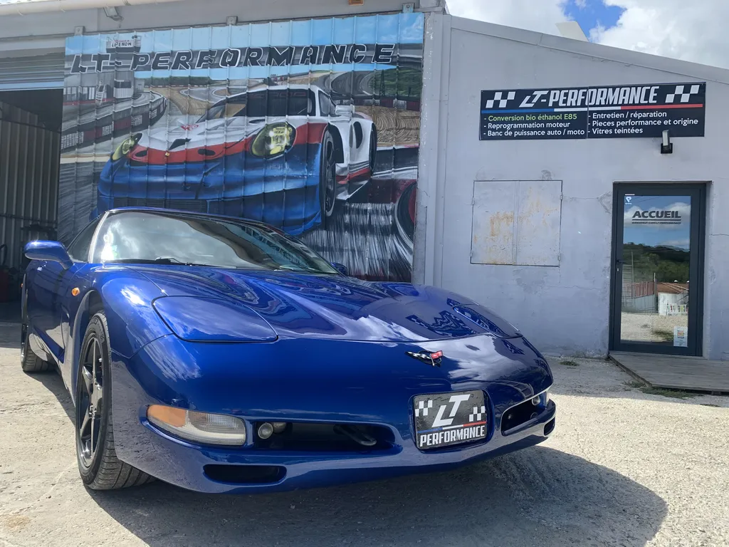Confier l’entretien et la préparation de votre voiture de sport américaine à votre garage spécialiste à Salon-de-Provence et Istres