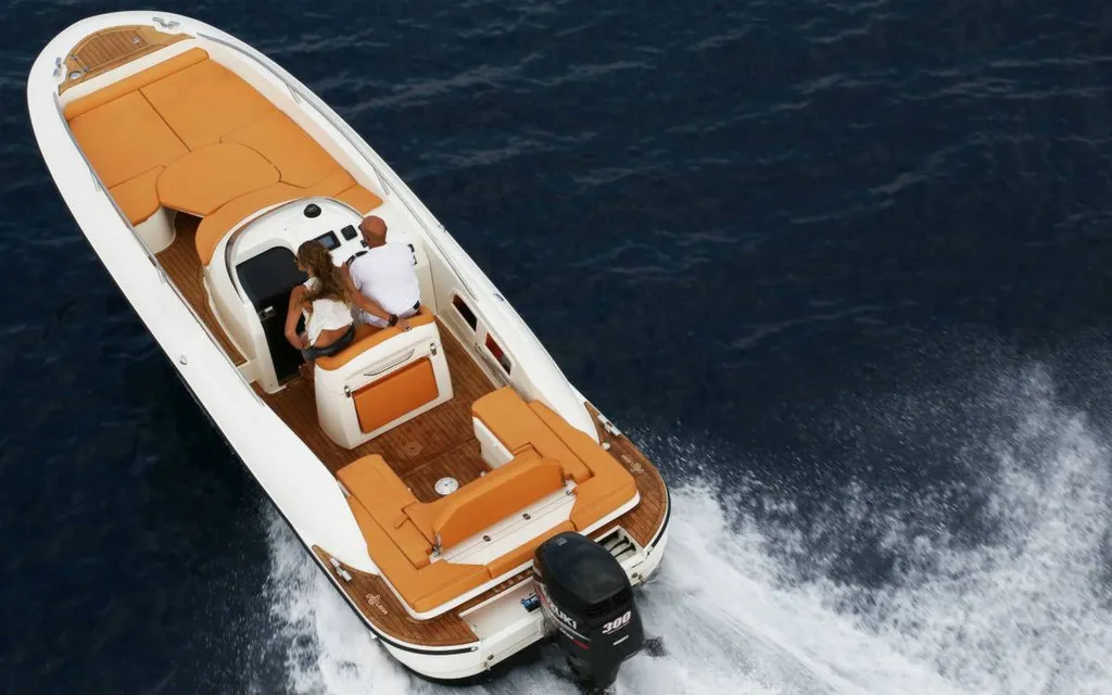 Bateau à moteur Libra open 750 en vente à La martinique
