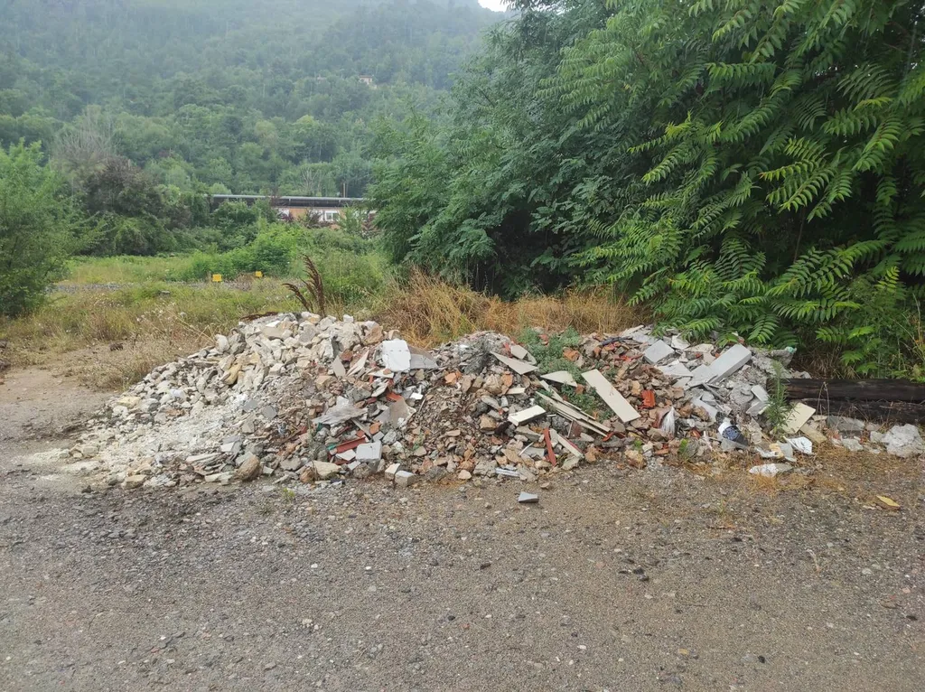 Gestion d'un dépôt sauvage à Arles