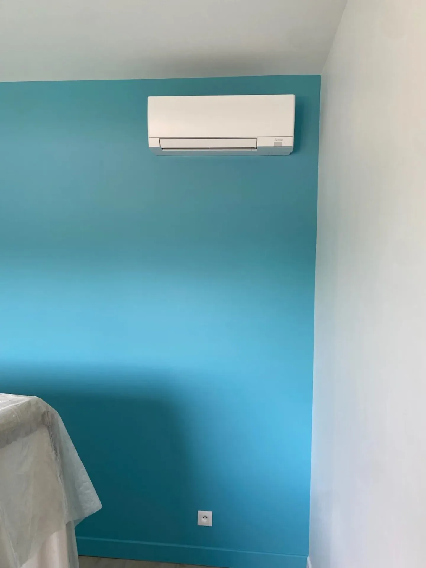Entreprise experte en climatisation réversible haut de gamme pour maison moderne à Fronton avec installateur climatisation près de Toulouse