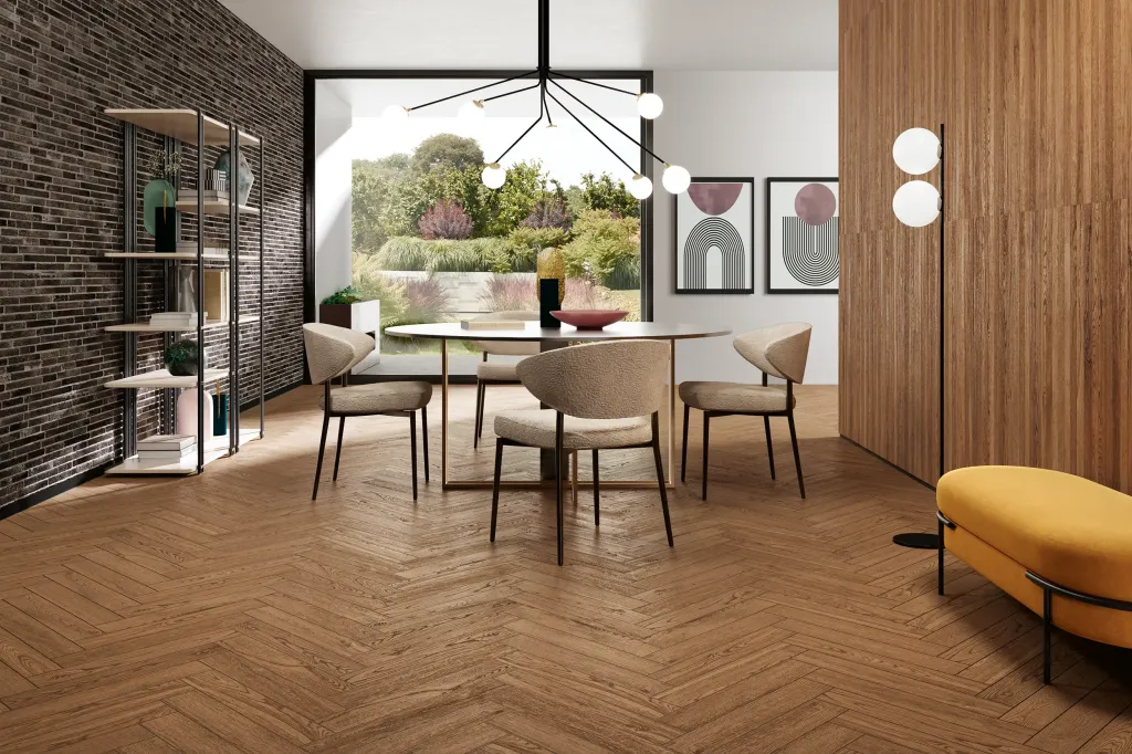 À Dieppe, les poses en bâton rompu apportent du cachet aux lofts.