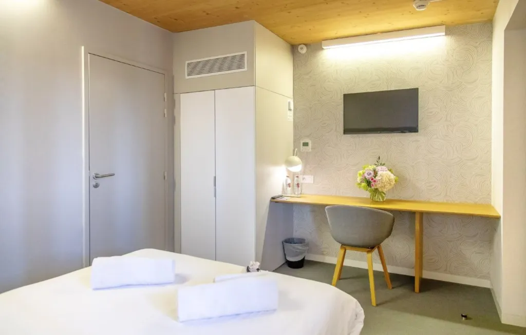 chambre spacieuse hotel Aix en Provence