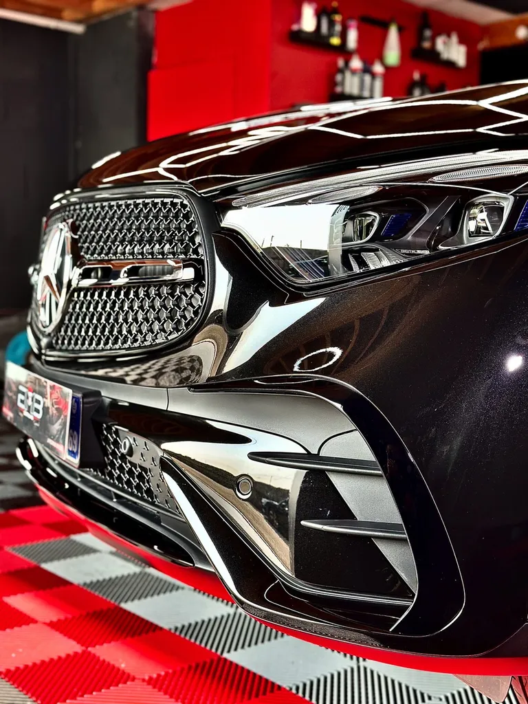 Traitement céramique auto DETAILING protection carrosserie Sud de Lyon Mercedes GLC