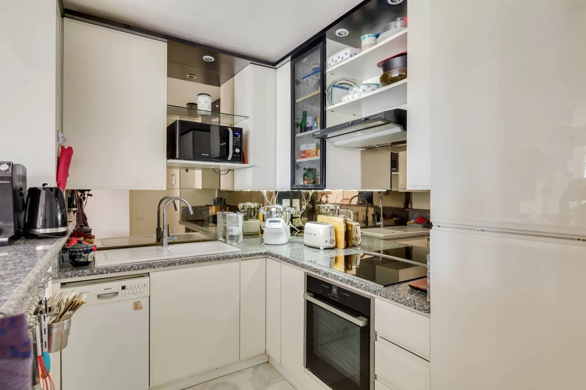 Vente appartement T3 Cassis  avec terrasse, jardin privatif et parking dans résidence de standing