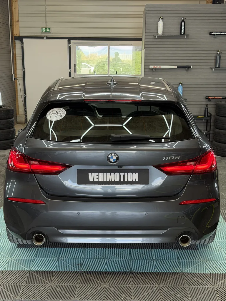 BMW 118D F40 150 CHV BUSINESS EDITION