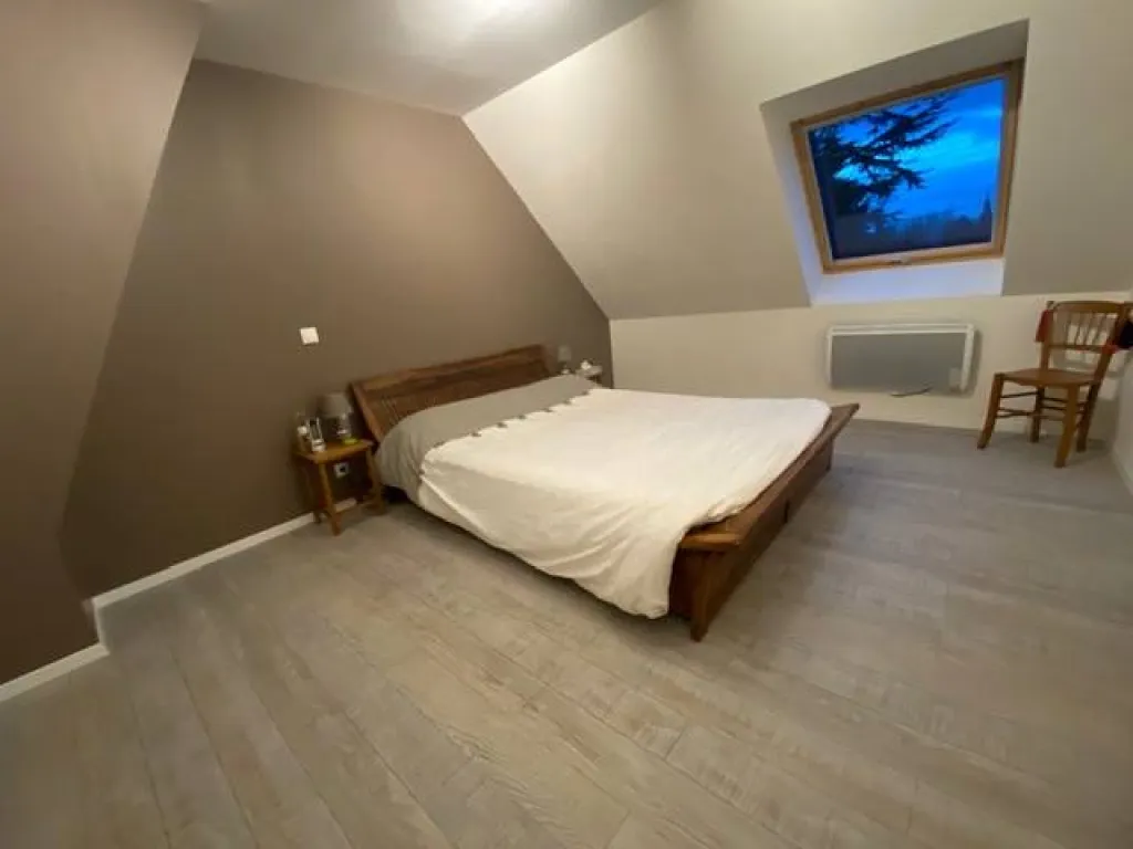 A acheter très beau pavillon de 130m² sur 865m² de terrain cloas avec garage sur la commune de SAINT OUEN DU TILLEUL 27670