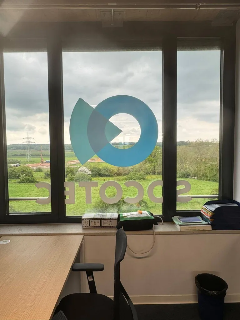 vitrophanie-signaletique-tdc-luxembourg