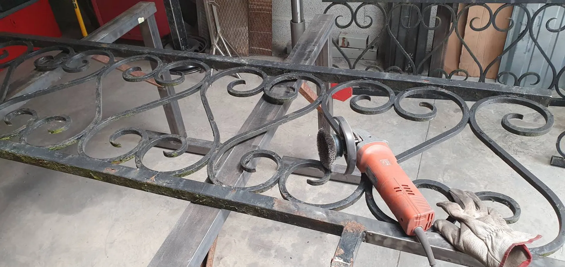 restauration d'une vieille clôture en ferronnerie à bordeaux