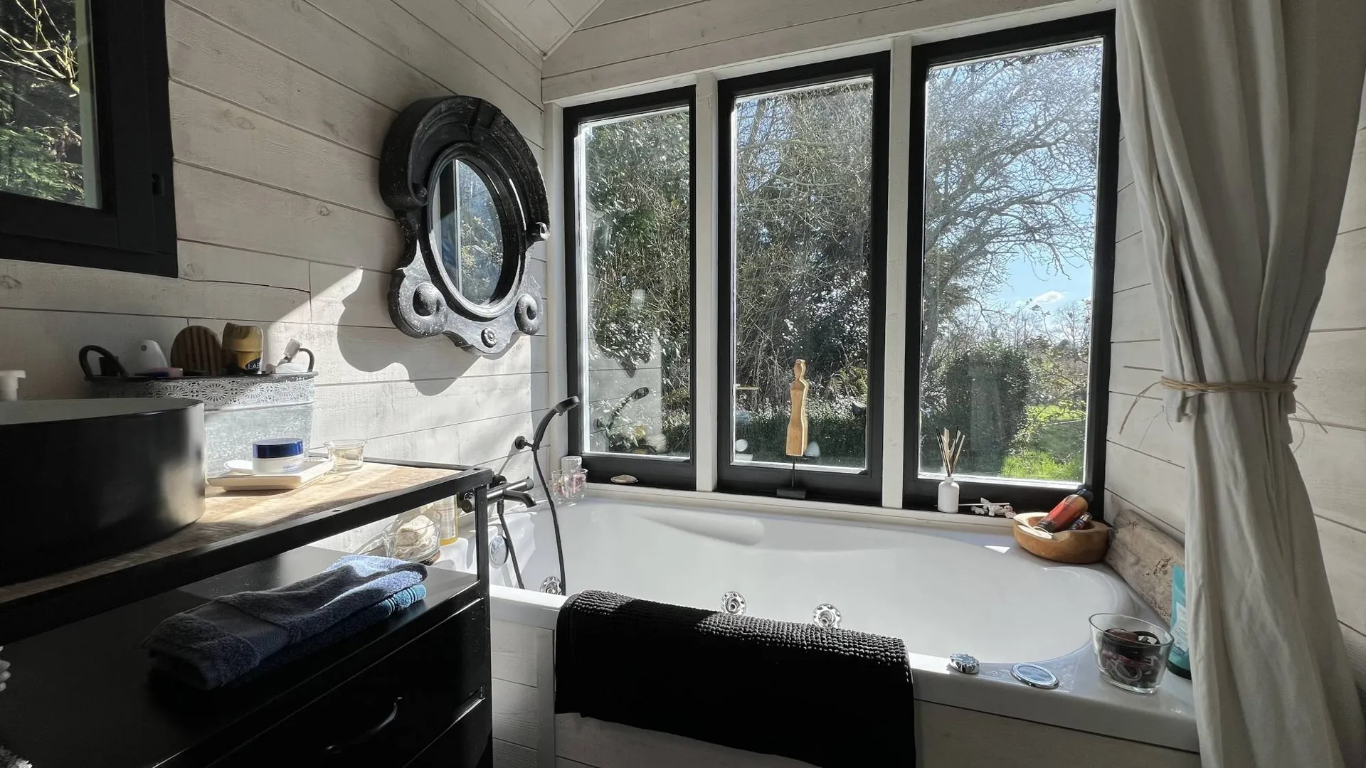 CHARMANT COTTAGE EN BOIS PETIT CAUX