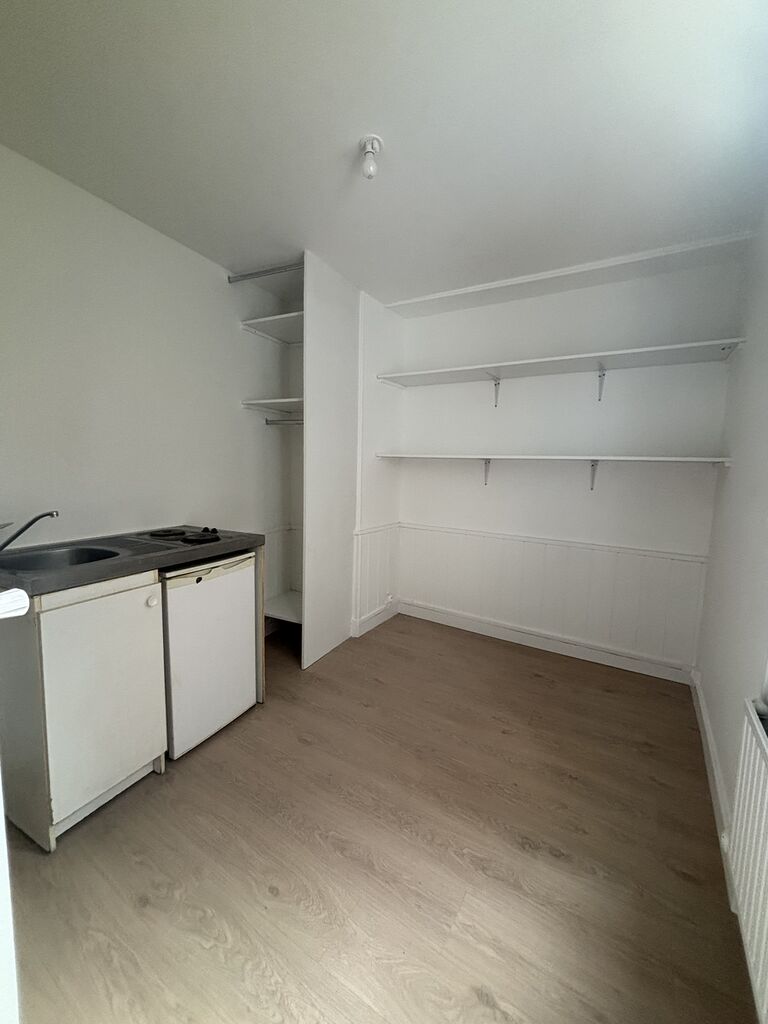 proche gare et Place du Vieux Marché