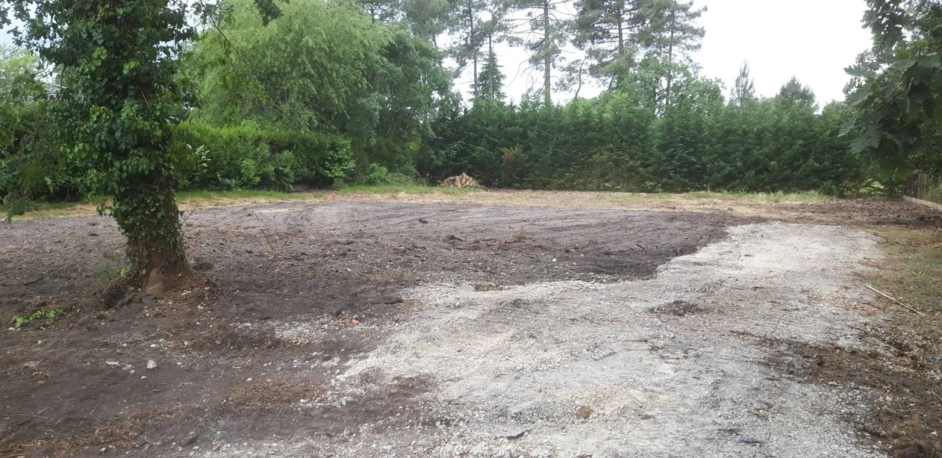 Démolition et dépollution d'une maison pour la construction d'une maison individuelle à Pessac en Gironde