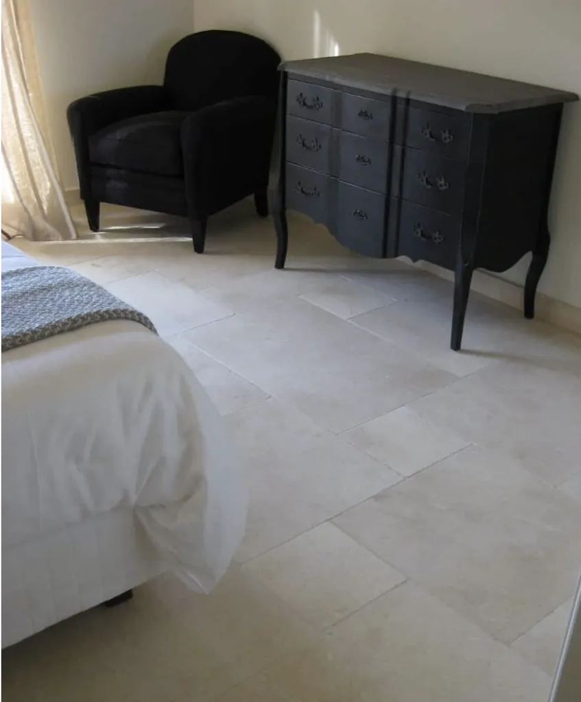 Créma Nova - pierre marbrière de qualité pour dallage et parement intérieur et extérieur