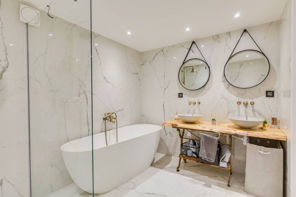 Maison de standing Carnoux en Provence  prestations haut de gamme