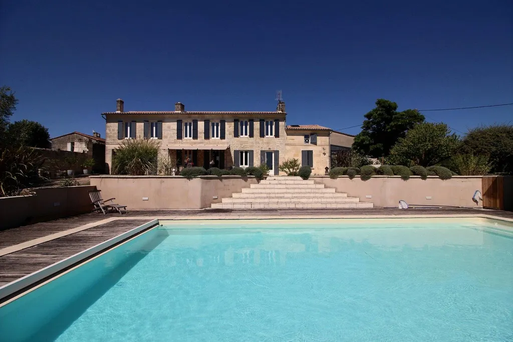 maison familiale avec piscine à vendre saint andré de cubzac
