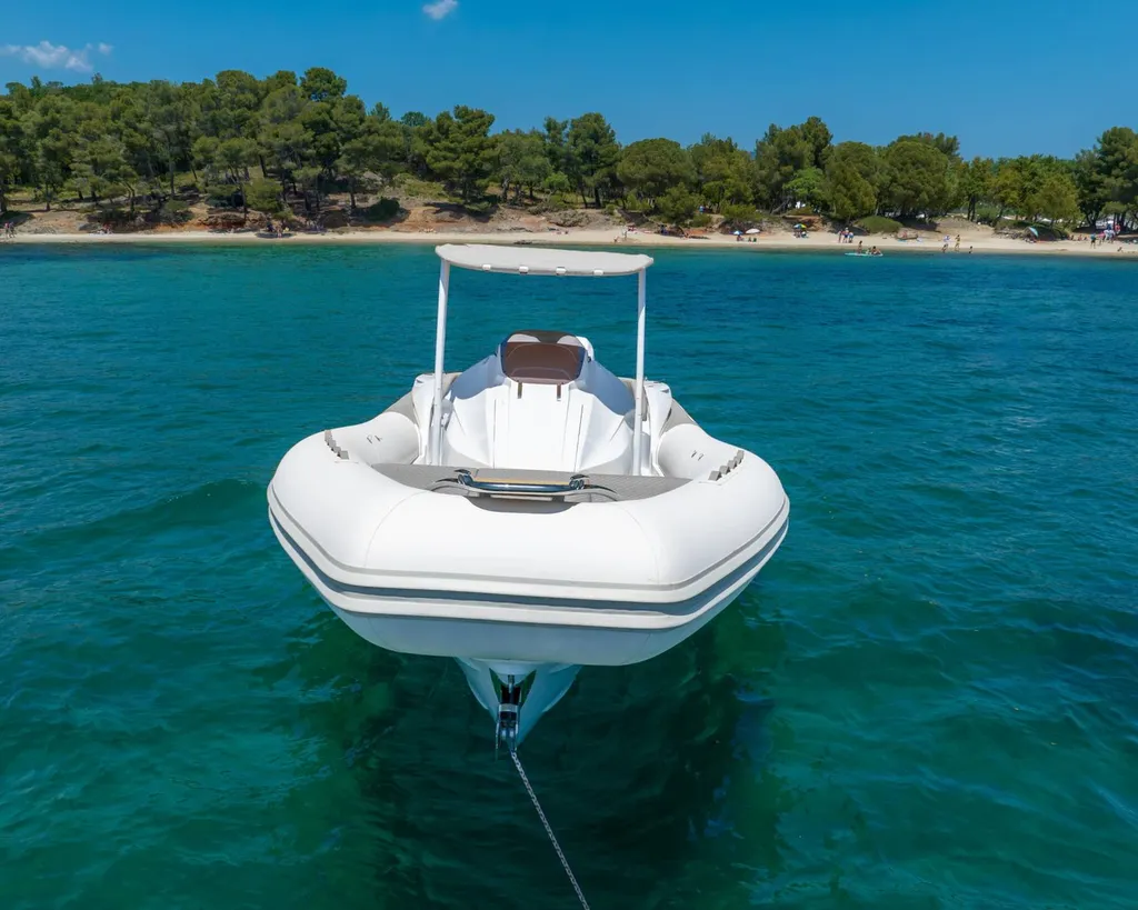 Semi-rigide Fanale à Bandol