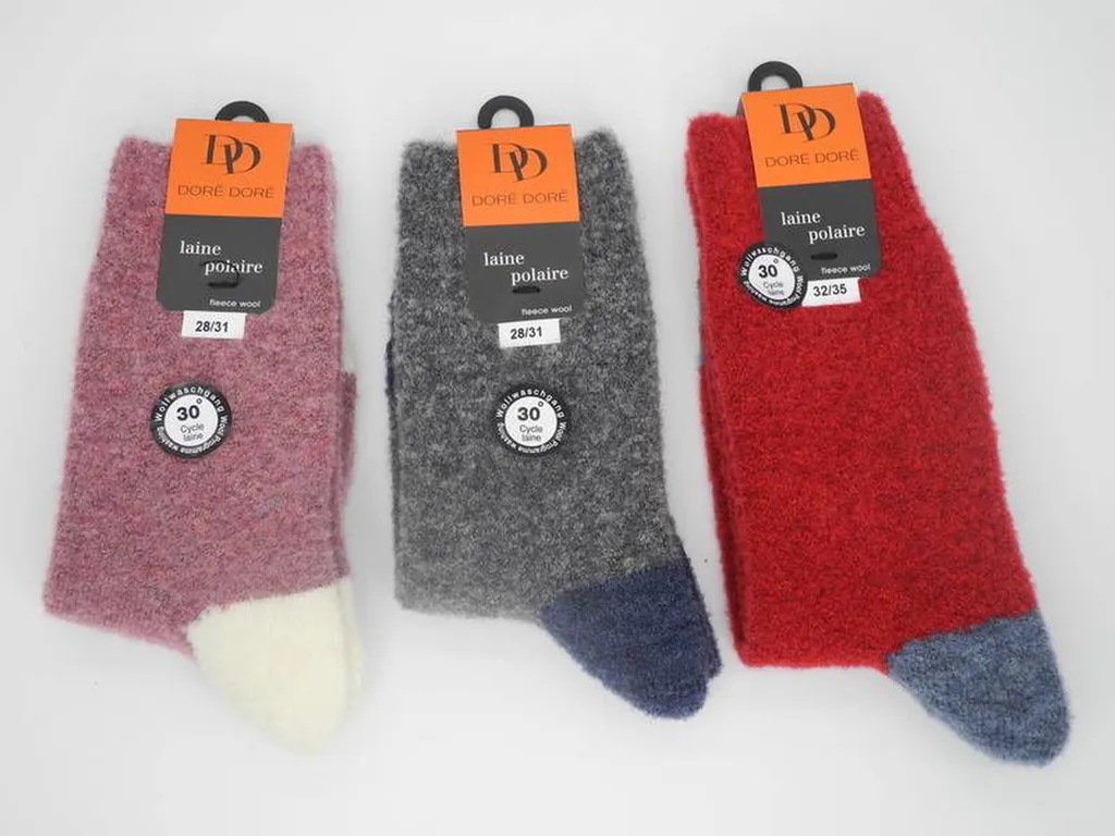 chaussettes chaudes pour enfants près de Caudéran