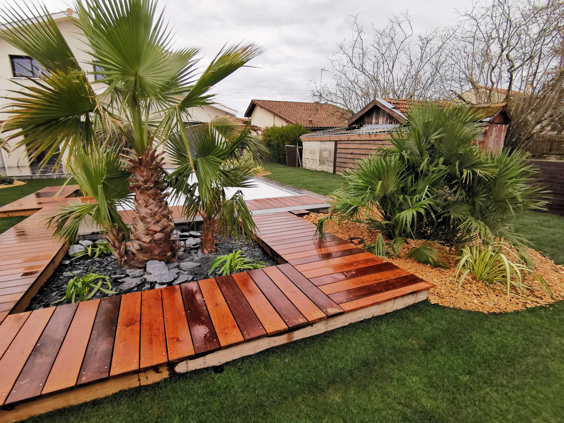 RÉALISATION D'UNE TERRASSE EN BOIS À ARCACHON
